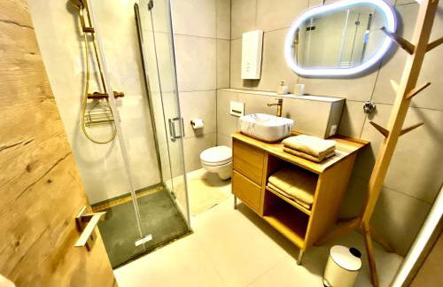 RIVER FRONT NEAR FRANKFURT-AIR CONDITIONER-Private PARKING - Foto 8