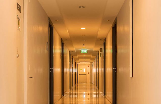 Locals Bangna Elements Srinakarin - Photo 11