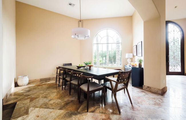 Sleeps 19, 7bdr Estate! Sports Court, Putting Green, Pool Farrier by Avantstay - Foto 24