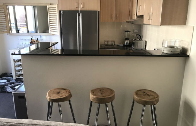 Sleek apartment Unit 87 - Photo 12