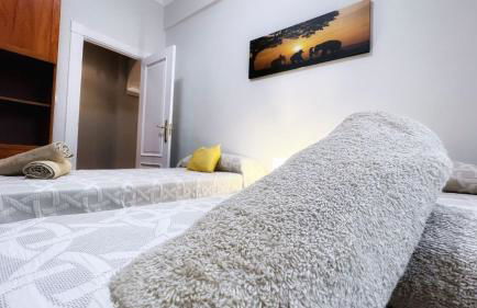 Céntrica y amplia Vivienda Turística con wifi - Foto 17