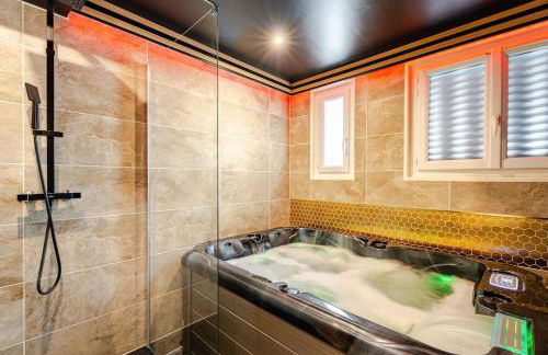 Secret SPA Jacuzzi & Cinema - Foto 1