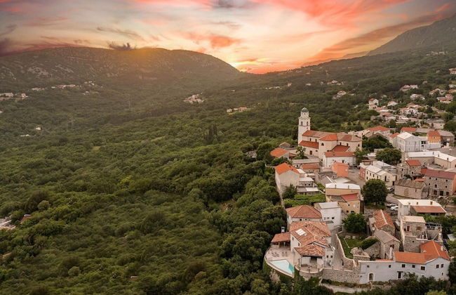 Amazing Villa With Pool, Wellness and Stunning View - Foto 36