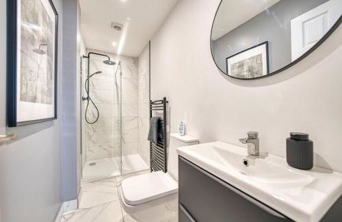 3-Bed Flat Free Parking 10 Mins to City Centre - Foto 6