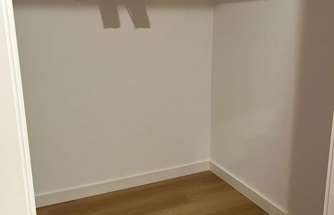 NEW Fab 4 BR - Outdoor Deck - gym - Mins to NYC - Foto 17