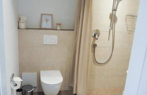 ALPENJUNGLE - Großes Apartment I Stadtmitte I für bis zu 8 Personen - Foto 10