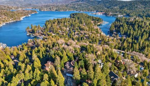 Bernina by AvantStay A-Frame Cabin Game Loft Fireplace Deck Near Lake Arrowhead - Foto 5, Other