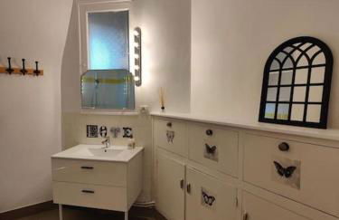 logement de charme 2 chambres 100m2 hypercentre 2ème étage - Foto 5