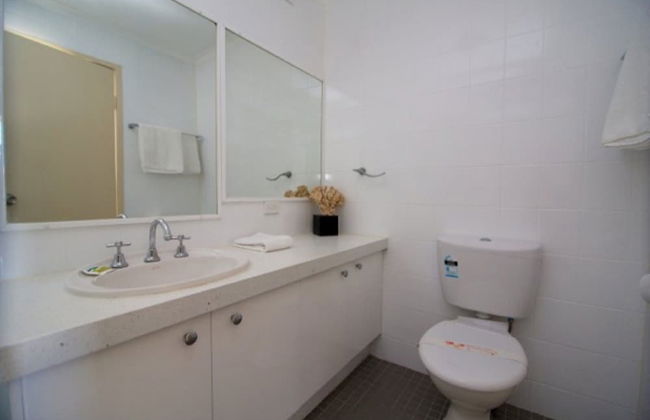 Crystal Beachfront Apartments - Foto 31