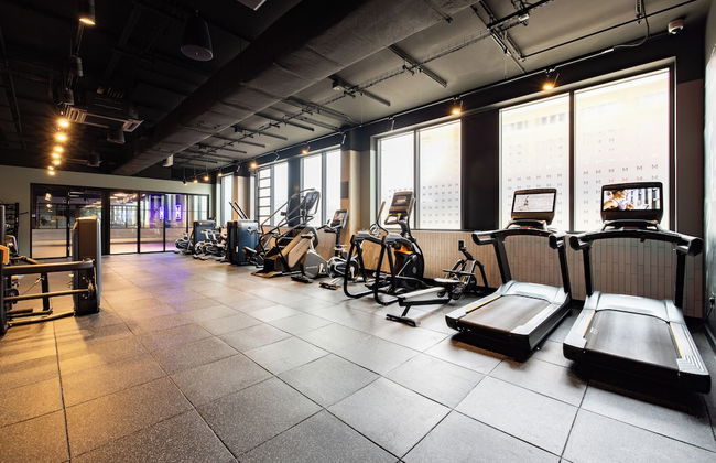 Leeds Centre by Charles Hope - Photo 20