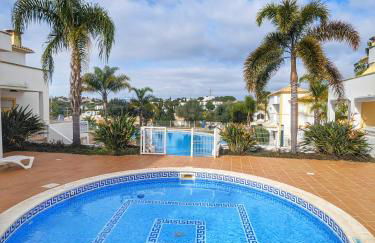 Farm Village- Townhouse 2 mins from Old Town Albufeira - Foto 2