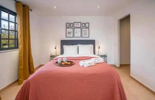 Host Wise - Sunny Spacious House - Terrace & Free Parking - Foto 23