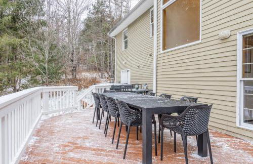 8BR Luxury Maplewood Manor, Hot Tub & Fire Pit - Foto 65