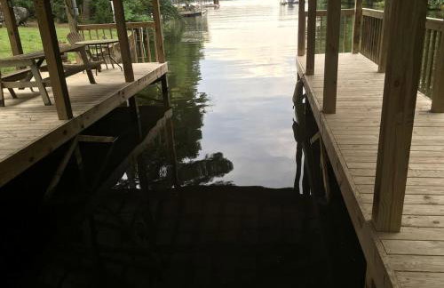 Lake Hamilton Cabin Retreat for Twelve in the Ouachita Mountains, Arkansas - Foto 8