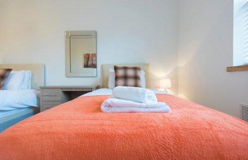 Comfortable 2BR Swindon Long Stay - Foto 27