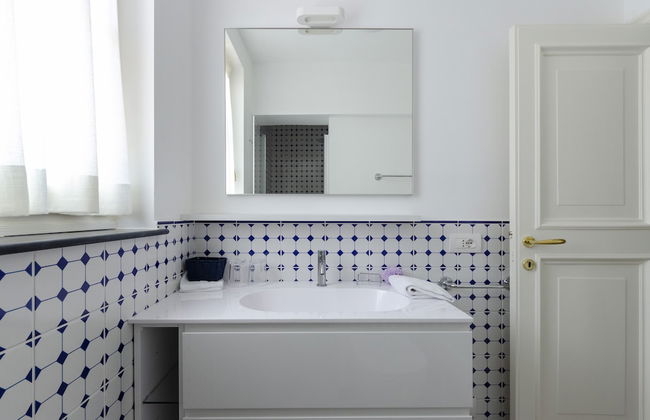 JOIVY Villa W/Superb View And Private Garden In Mulinetti - Photo 28