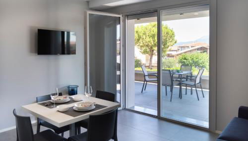 Martina Palace Apartments - Photo 5