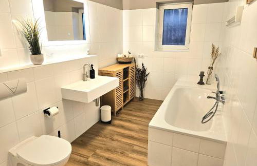 WieApart - Ruhig im Grünen, Parkplatz, zw. DUS/CGN - Foto 5