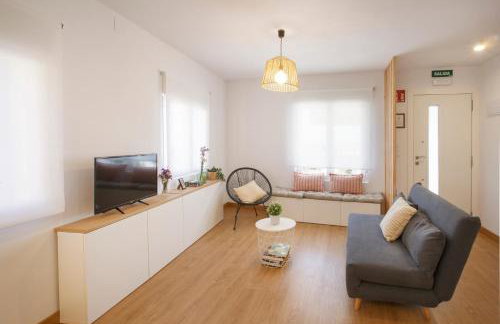 Apartamento turístico Ana, con garaje y bonitas vistas - Photo 2