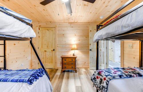 Smoky Mtn Cabin with Hot Tub and Scenic Views - Foto 23