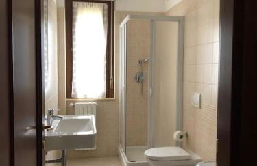 Appartamento residenziale con posto auto privato - Foto 5