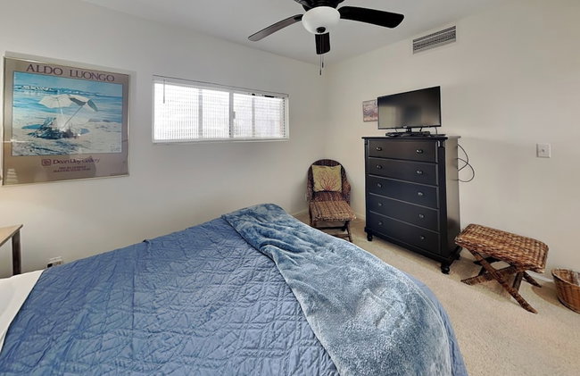 Beachfront Hideaway by Ryson Vacation Rentals - Foto 48
