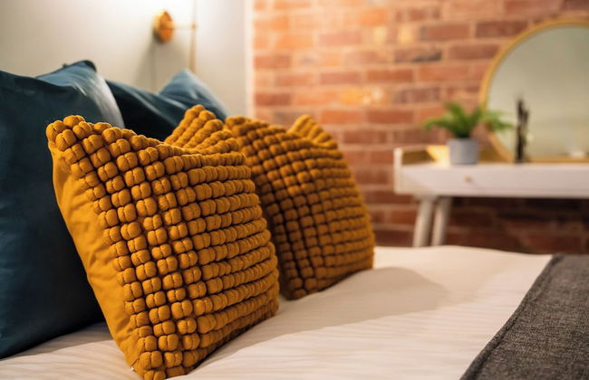 Commandery Vaults - Foto 13