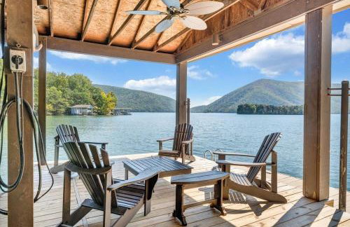 Lake Allure - Private Dock, Indoor Pool, and Hot Tub - Foto 42