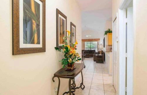 5 bedroom, 7 bed , 3 bathroom Midterm Rental Home with Pool and Game room, near Disney - Foto 19