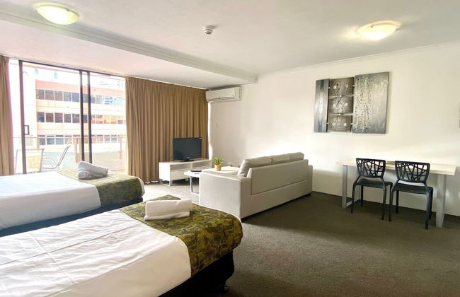 The Astor Apartments - Photo 20