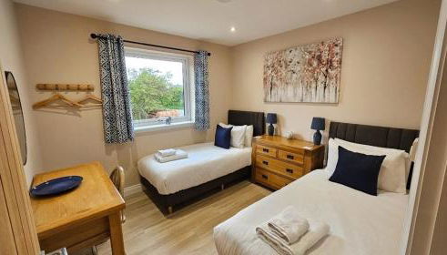 Cosy wee cottage -modern, open plan, parking, EV - Foto 5