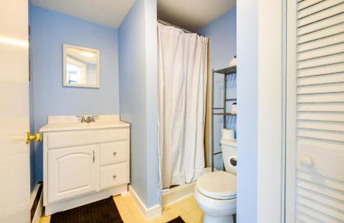 Cozy Water-View Apt in the Heart of Downtown! - Foto 15