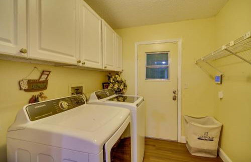 Lakewood Park Retreat on Fairway - 4 Mi to Beach! - Foto 21