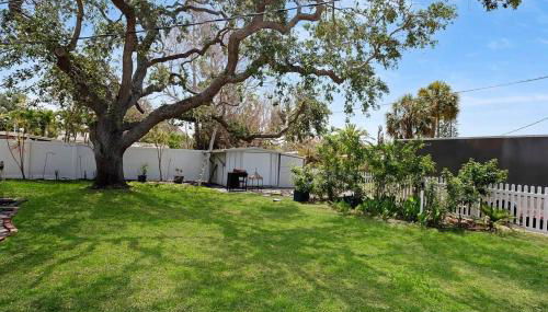 Cozy Beach Walk Home 3BR 2BA + Priv Yard + SmartTV - Foto 4