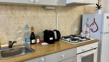 Aparthotel Dergano 2 near metro stop - Foto 2, stove, minibar