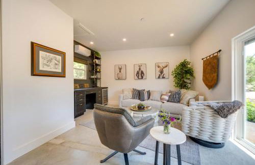 Chic House in Spring Branch with Lush Outdoor Space! - Foto 7