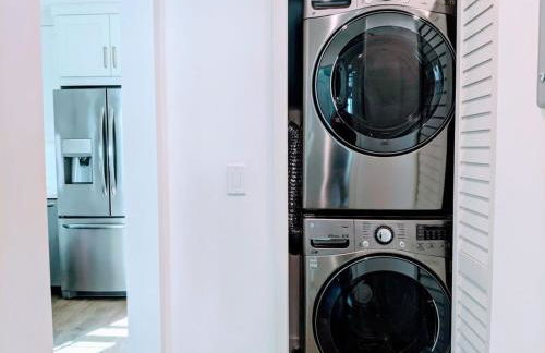 Downtown Culver City New Designer Lux 1 Bedroom - Photo 14