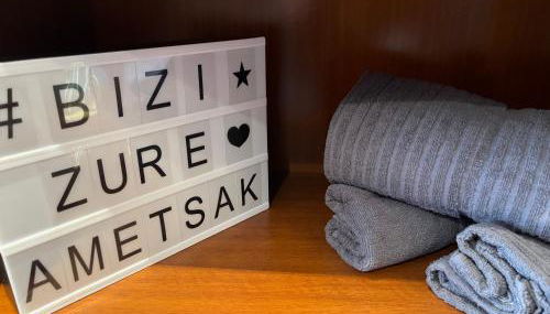 Vivienda en el centro con garaje - Foto 1