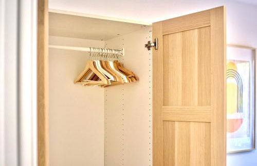 SPACIOUS, SUNNY FLAT BY CITY OF ARTS & SCIENCES - Foto 30