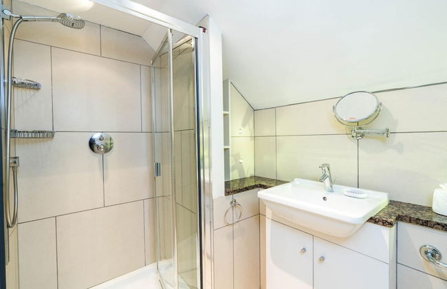 Unique 2 Bedroom Converted Artist's Studio - Foto 15