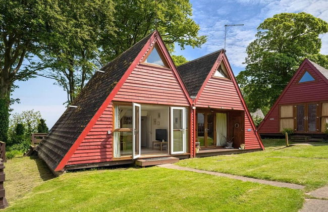 The Lookout, Sunny Beach Retreat, Sleeps 5 Guests - Photo 26