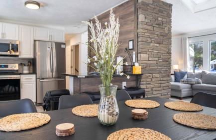 Birchwood by Avantstay Game Room + Lake Access - Foto 20