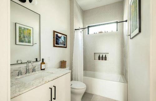 Central Austin Oasis with Pool - Sleeps 9 - Foto 24