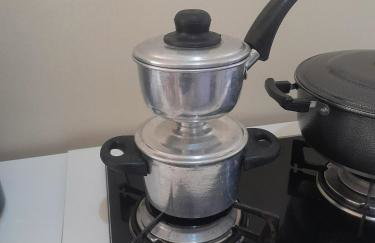 Central 2 quartos WIFI Próximo shopping JL e terminal rodoviário - Foto 40