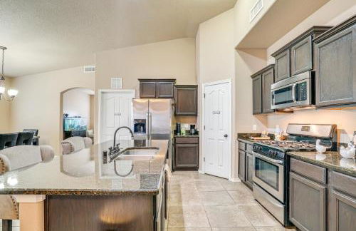 Santa Teresa Home with Patio and Grill! - Foto 6