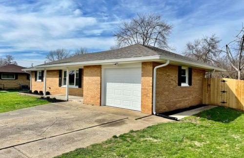 New remodel exquisite master suite Trenton, Ohio - Foto 24