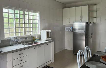 Linda casa em condomínio fechado - Foto 4