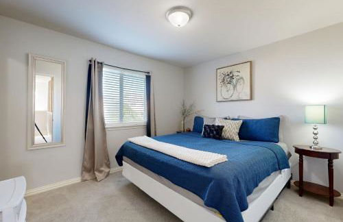 Charming family friendly home, enclosed backyard & 20 miles from San Antonio - Foto 22