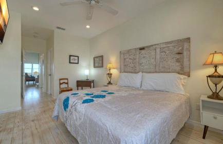 Panoramic Water Views, Shared Pool, Boat Dock Bayside Lodge by Avantstay - Foto 38