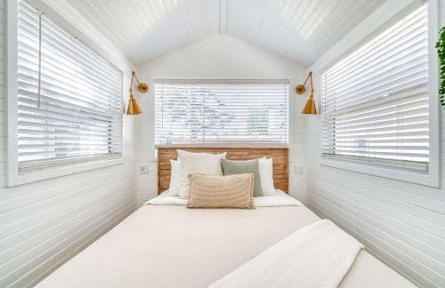 Stay Portland - Teal & Terrazzo Bright Portland Tiny Home - Photo 4